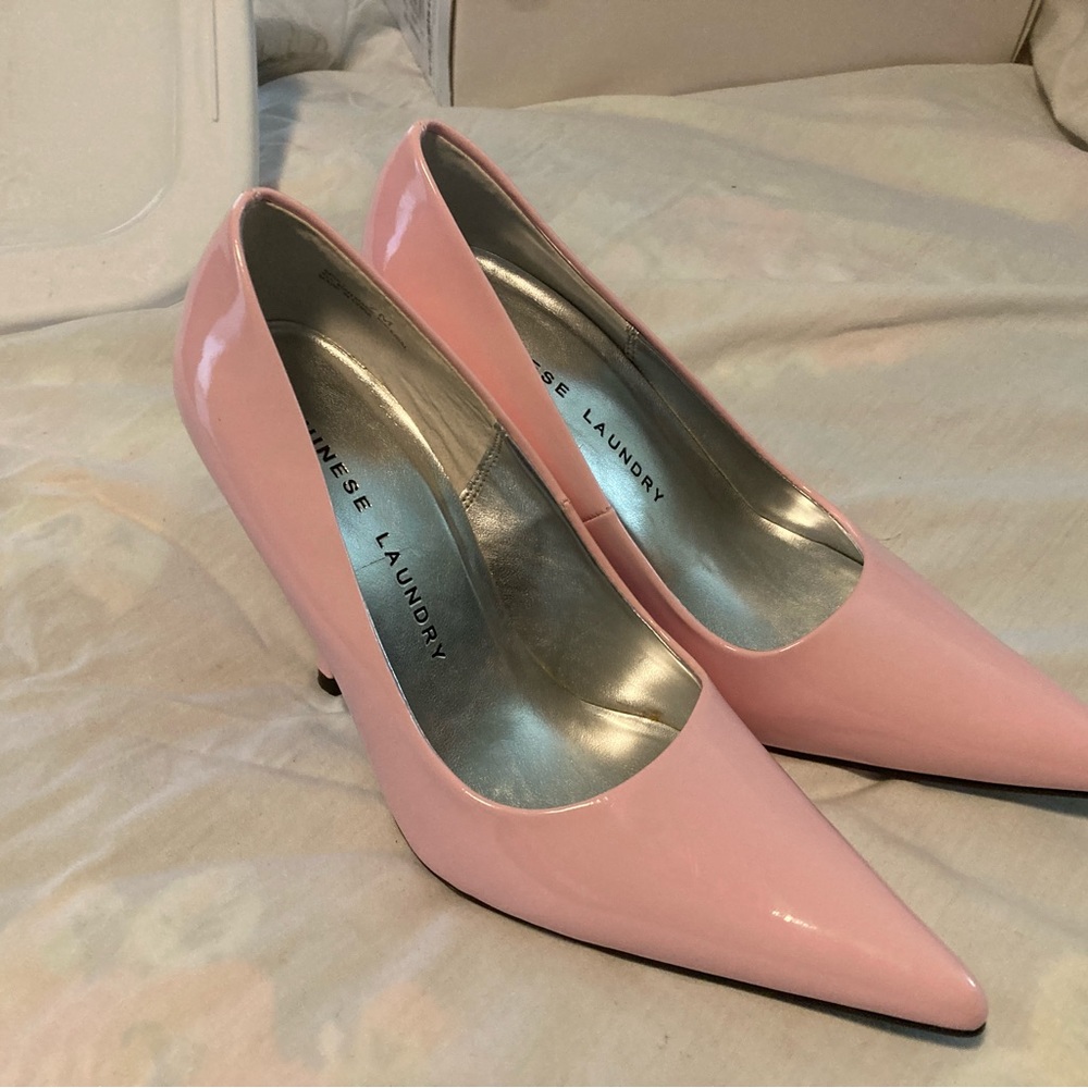 Chinese Laundry Classic high heel pumps NWOT